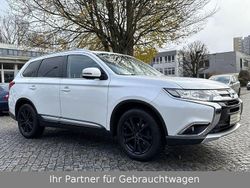 Weiß Gebraucht 2017 Mitsubishi Outlander Diamant Edition SUV | 12.990 € (Fairer Preis)