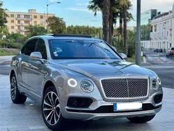 Grau Gebraucht 2017 Bentley Bentayga SUV | 68.500 € (Guter Preis)