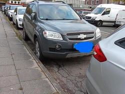 Grau Gebraucht 2010 Chevrolet Captiva SUV | 5.350 € (Etwas zu teuer)