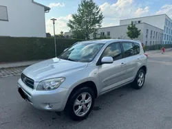 Silber Gebraucht 2007 Toyota RAV4 Executive SUV | 4.980 € (Fairer Preis)