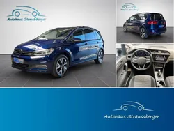 Blau Gebraucht 2023 VW Touran Comfortline Van / Kleinbus | 30.770 € (Fairer Preis)