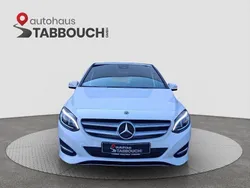 Weiß Gebraucht 2017 Mercedes B180 Style Van / Kleinbus | 16.999 € (Fairer Preis)