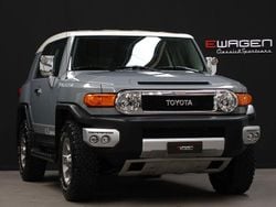 Grau Gebraucht 2013 Toyota FJ Cruiser SUV | 59.990 €