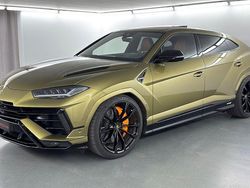 Grün Gebraucht 2023 Lamborghini Urus SUV | 269.000 €