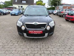 Schwarz Gebraucht 2011 Skoda Yeti GreenLine SUV | 3.999 €