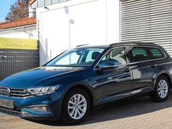 Blau Gebraucht 2020 VW Passat Kombi | 16.990 € (Guter Preis)