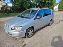Silber Gebraucht 1999 Toyota Picnic Van / Kleinbus | 2.450 €