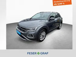 Indiumgrau metallic Gebraucht 2024 VW T-Roc Style SUV | 28.990 € (Guter Preis)