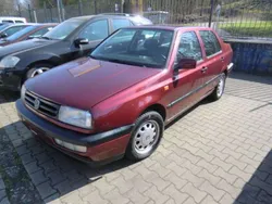 Rot Gebraucht 1992 VW Vento Limousine | 750 €