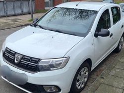 Weiß Gebraucht 2017 Dacia Sandero Ambiance Limousine | 4.250 € (Fairer Preis)