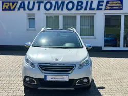 Weiß Gebraucht 2016 Peugeot 2008 Allure SUV | 7.999 € (Guter Preis)