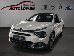 Perlmuttweiss/perlm Gebraucht 2023 Citroën e-C4 Shine Limousine | 22.450 € (Fairer Preis)