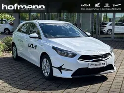 Carraraweiss Neu 2024 Kia Ceed Vision SUV | 22.490 € (Fairer Preis)