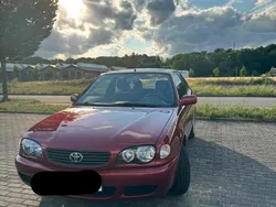 Rot Gebraucht 2001 Toyota Corolla Kleinwagen | 1.999 €