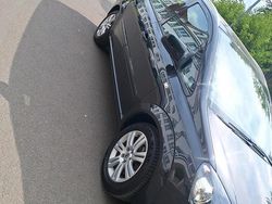 Schwarz Gebraucht 2011 Opel Zafira Van / Kleinbus | 6.250 € (Etwas zu teuer)