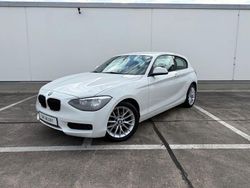 Weiß Gebraucht 2013 BMW 118 Kleinwagen | 7.500 € (Fairer Preis)