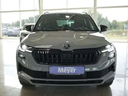 Stahl grau Neu 2025 Skoda Karoq SportLine SUV | 38.710 € (Guter Preis)