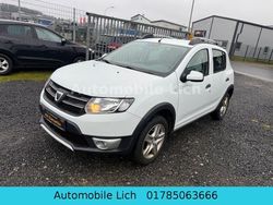 Weiß Gebraucht 2015 Dacia Sandero Prestige Limousine | 5.499 € (Fairer Preis)