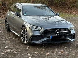 Grau Gebraucht 2023 Mercedes C200 AMG line Limousine | 38.495 € (Etwas zu teuer)