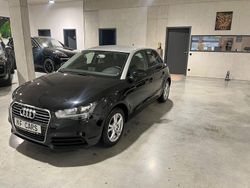 Schwarz Gebraucht 2012 Audi A1 Sportback Attraction Kleinwagen | 8.990 € (Fairer Preis)