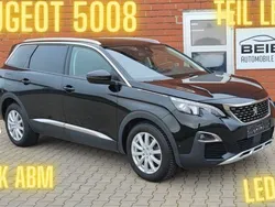 Schwarz Gebraucht 2020 Peugeot 5008 Van / Kleinbus | 19.780 € (Teuer)