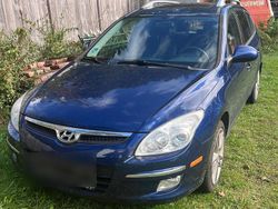 Gebraucht 2011 Hyundai Elantra Kombi | 4.500 €