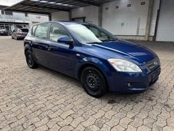 Blau Gebraucht 2008 Kia Ceed EX Limousine | 2.450 € (Teuer)