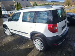 Weiß Gebraucht 2010 Skoda Yeti Plus Edition SUV | 5.000 € (Fairer Preis)