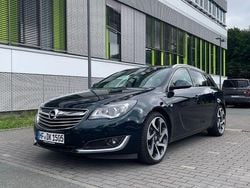 Grün Gebraucht 2014 Opel Insignia Eco Kombi | 13.999 €