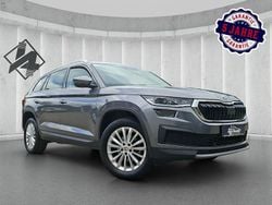 Graphitegrau metallic Gebraucht 2024 Skoda Kodiaq SUV | 34.200 € (Superpreis)