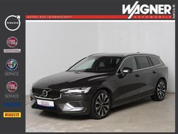 Grau Gebraucht 2023 Volvo V60 CC Plus Kombi | 39.450 € (Fairer Preis)