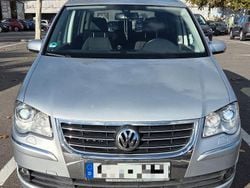 Silber Gebraucht 2007 VW Touran Van / Kleinbus | 4.990 € (Etwas zu teuer)