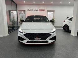 Weiß Gebraucht 2022 Hyundai i30 Edition Limousine | 33.950 € (Teuer)