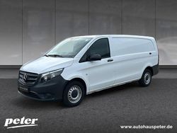 Weiß Gebraucht 2024 Mercedes Vito Van / Kleinbus | 35.093 € (Fairer Preis)