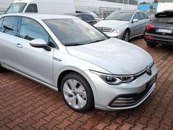 Reflexsilber Gebraucht 2023 VW Golf VIII Style Limousine | 23.800 € (Superpreis)