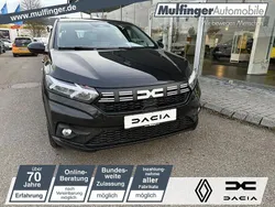 Perlmuttschwarz Neu 2025 Dacia Sandero Expression Kleinwagen | 19.419 € (Fairer Preis)
