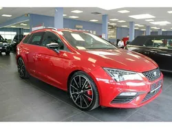 Rot Gebraucht 2018 Cupra Leon Kombi | 19.980 € (Guter Preis)