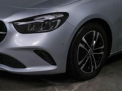 Hightechsilber (metallic) Gebraucht 2024 Mercedes B200 Van / Kleinbus | 31.370 € (Guter Preis)