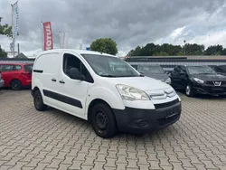 Weiß Gebraucht 2011 Citroën Berlingo Van / Kleinbus | 1.750 €