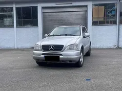 Grau Gebraucht 2001 Mercedes ML270 SUV | 2.650 € (Fairer Preis)