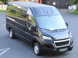 Schwarz Gebraucht 2019 Peugeot Boxer Van | 13.990 € (Fairer Preis)