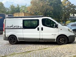 Weiß Gebraucht 2013 Opel Vivaro Van / Kleinbus | 33.000 €
