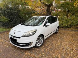 Weiß Gebraucht 2012 Renault Grand Scénic III Initiale Paris Van / Kleinbus | 4.700 € (Fairer Preis)