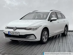 Weiß Gebraucht 2024 VW Golf VIII Life Kombi | 25.450 € (Etwas zu teuer)