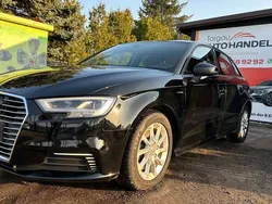 Brillantschwarz Gebraucht 2017 Audi A3 e-tron Basis Kleinwagen | 14.499 €