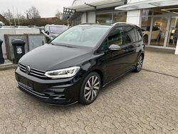 Schwarz Gebraucht 2023 VW Touran R-line Van / Kleinbus | 35.450 € (Fairer Preis)