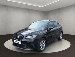Midnight schwarz metallic Gebraucht 2023 Seat Arona FR SUV | 21.950 € (Teuer)