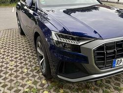 Blau Gebraucht 2018 Audi Q8 S-Line SUV | 59.900 € (Etwas zu teuer)
