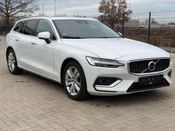 Weiß Gebraucht 2020 Volvo V60 Inscription Kombi | 14.500 € (Teuer)