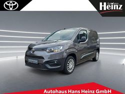 Grau Gebraucht 2020 Toyota Proace City City Van / Kleinbus | 13.990 € (Etwas zu teuer)